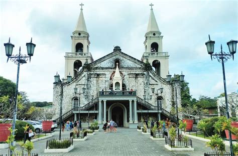 Jaro Metropolitan Cathedral in Jaro, Iloilo City .
